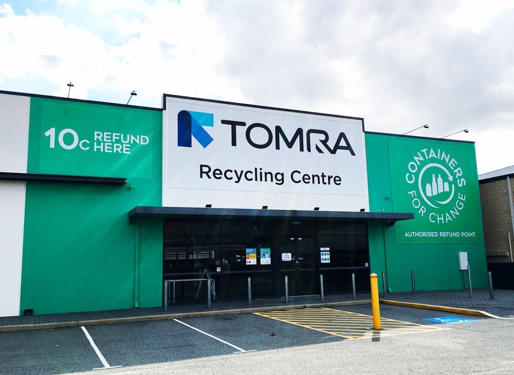 image of a recycling center